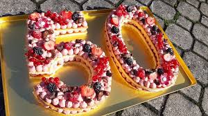 Loading Erdbeer Vanille Buttercreme Leichte Und Fruchtige Buttercreme Variante Zutaten Fur 1 Portionen 50 In 2020 Buttercreme Vanille Buttercreme Backzutaten