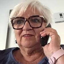 Diane Napier's Instagram, Twitter & Facebook