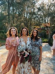 Melbourne, victoria, the fashion capital of australia where women can find the latest look for their next fashionista. Garden Wedding Guest Dress Hire In Sydney Customer Story Glamcorner