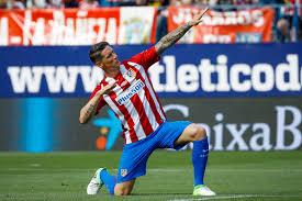 Fernando torres left atletico madrid to join liverpool after first spell at clubcredit: Atletico Madrid Striker Fernando Torres Signs Fresh One Year Extension With Boyhood Club