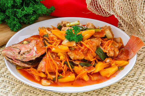 Ikan goreng asam manis