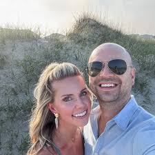 Why does the infotainment tablet not work when the car is hot from sun  exposure?