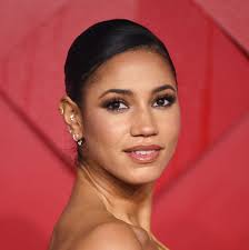 Vick Hope's topless photo is giving us major holiday blues