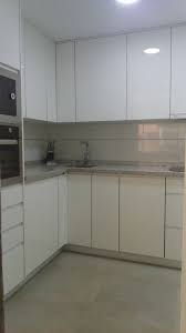 Cocina americana amplia y equipada. Venta E Instalacion De Muebles De Cocina En Sevilla A Medida Luarco