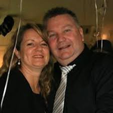 Stream Darryl Holt music