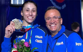 I due si baciano e passano la notte insieme. Cinema Irma Testa Dalla Sconfitta Alla Rinascita In Butterfly La Storia Della Giovane Campionessa Di Torre Annunziata Metropolisweb