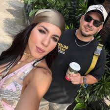 YESENIA NICOLE 🇵🇷