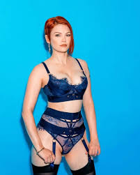 Bree Daniels - Free nude pics, galleries & more at Babepedia