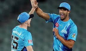 The adelaide strikers are an australian professional twenty20 franchise cricket team based in adelaide, south australia that compete in the big bash league . Tlxvplhz0plqwm