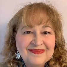 Cynthia Gruver's Instagram, Twitter & Facebook