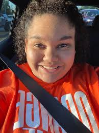 Experienced Babysitter Available in Bowling Green