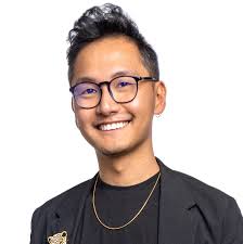 alumni spotlight: Kyle Denman — Fashion Scholarship Fund