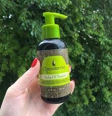 It helps provide moisture, reduce frizz and itchiness in the scalp, and provide thermal protection to the hair. 8 Best Drugstore Hair Oils For Dry And Damaged Locks In 2021