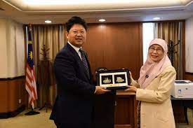 How to enjoy free call to china? China And Malaysia Ties Continue To Prosper