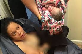 Namun dalam beberapa kasus, bayi terpaksa harus diberi susu formula bayi untuk menggantikan asi bila sesuai indikasi medis dan berdasarkan anjuran tenaga medis. Terkejut Bukan Main Wanita Ini Telah Divonis Tidak Mungkin Hamil Tapi Tiba Tiba Melahirkan Saat Di Toilet Begini Kisahnya Semua Halaman Intisari