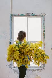 Fresh from the fields · 7 day freshness guarantee 5 Sustainable New York City Florists For Show Stopping Eco Conscious Bouquets