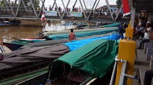 Habibana rafiq menghadiri haul abah guru sekumpul ke 15 #habibanarafiq #haulabahgurusekumpul. 16 Kelotok Rombongan Jemaah Haul Ke 15 Guru Sekumpul Sandar Di Dermaga Murung Keraton Klik Kalimantan
