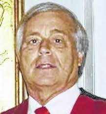 Coach with 252 unbeaten wrestling dual victories