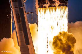 Spacex ceo elon musk's hat is safe after ula vulcan rocket launch slips to 2023. Spacex S Next Falcon Heavy Launch To Feature First Dual Rocket Landing Of Its Kind