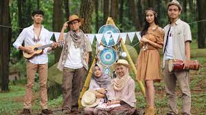 Foto tahunan tema maskulin : Tema Foto Buku Tahunan Bikin Kamu Jadi Model