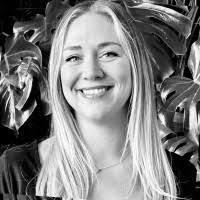 Alyssa Hurst's Instagram, Twitter & Facebook