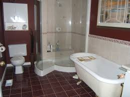 Burgundy bathroom ideas for making yours looking pricey red bathroom decor burgundy bathroom. 30 Magnificent Pictures And Ideas Of Burgundy Tiles In Bathroom 2020