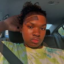 Amber Beach's Instagram, Twitter & Facebook