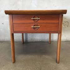 Mid Century Vintage Lane Side Table With Drawer In 2020 Side Table With Drawer Vintage Side Table Side Table