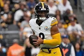 Justin Fields: Pittsburgh Steelers appear likely to bench QB