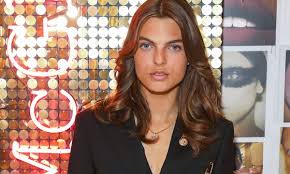 He is the son of actress elizabeth hurley and american businessman steve bing. Liz Hurley S Son Damian Just Paid Tribute To His Mum S Iconic Versace Dress Hello