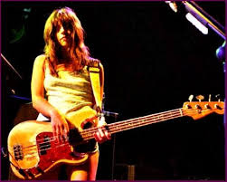 Female Bass Players Guitar Girl Famous Guitarists Bass Player