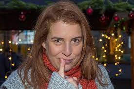 Check spelling or type a new query. File 2019 12 19 Settermin Zdf Weihnachstochter Elena Uhlig Mg 2491 Jpg Wikimedia Commons