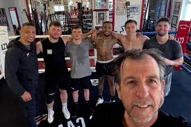 2025 coming to an end, it was a great year for me. Grateful for everyone  involved it's just the start... Looking forward to an even bigger and  better 2026 🥊🥊