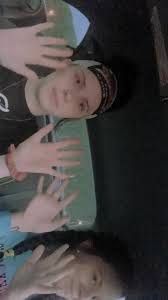 Amber Dick's Instagram, Twitter & Facebook