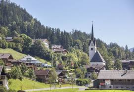 Ebenfalls drei tannen im wappen führen, in etwas anderer anordnung, die gemeinden wald be und wald ar, und ausserdem auch die österreichischen wald im pinzgau und wald am schoberpaß. Wald Im Pinzgau Im Sommer Chaletsplus Ihr Chalet Spezialist In Osterreich