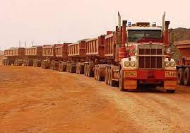 Spectacular footage of road trains in the australian outback, all footage shot in the area of marble bar, warrawagine and nullagine, western australia, by. 12 Longest Truck Ideas Road Train Trucks Train Truck