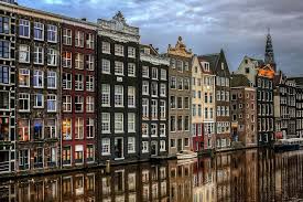 На півночі нідерландів «морські гези» захоплювали й топили іспанські кораблі, нападали на у 1579 р. Niderlandi Oficijno Vidmovilosya Vid Nazvi Gollandiya Yevrointegracijnij Portal