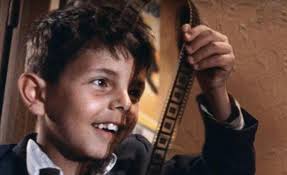 The soundtrack to one of linda's favorite movies, cinema paradiso, her other favorite film was amelie ❤ even though it breaks my heart to play i play it for you now, i miss you dearly and feel so sorry for how you died. Lo Avete Riconosciuto Ecco Com E Oggi Il Bambino Di Nuovo Cinema Paradiso