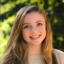 Amanda Gately's Instagram, Twitter & Facebook