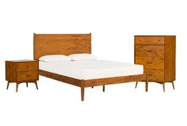 Cherry finish, wood bedroom sets : Queen Bedroom Sets 2021 Collection Living Spaces