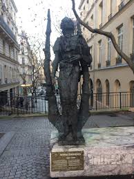 He died on june 15, 1889 in bucharest, kingdom of romania. Statue De Mihai Eminescu Paris Statue De Mihai Eminescu Yorumlari Tripadvisor