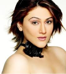 Eva Grover's Instagram, Twitter & Facebook