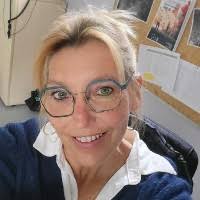 70+ perfiles de «Liska»