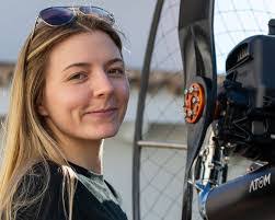 Jaclyn Weiss's Instagram, Twitter & Facebook