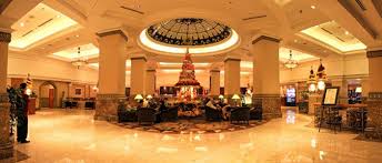 Người dân bất ngờ khi khác sạn 5 sao này bị phong tỏa. Team Building Huáº¥n Luyá»‡n To Chuc Tiec Cuoi Nam