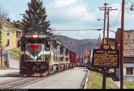 9721 1436961008 Jpg 1 200 819 Pixels Old Train Station Street Run Train Pictures