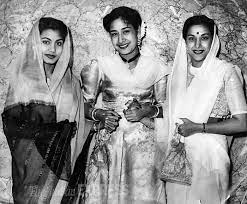 Remembering Nargis Dutt On Her 86th Birth Anniversary Old Film Stars Vintage Bollywood Indian Film Actress