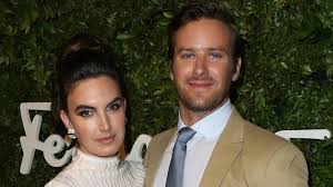 Armie hammer explains his thirsty comment on timothee chalamet's instagram post! Armie Hammer Kannibalismus Fantasien Jetzt Spricht Seine Noch Ehefrau Elizabeth Chambers