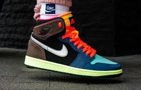 (8/6/2020) the air jordan 1 high og bio hack will be available in men's and gs sizing. Sneakvibes On Feet Air Jordan 1 High Og Bio Hack Facebook