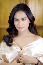 LF PLEPLUM TOPS. WHITE, KHAKI, TEAL OR EMERALD GREEN COLOR PO WANT KO KUNIN  AGAD MAMAYA, SIZE SMALL-MEDIUM PO OR MAS PREFER STRETCHY 🫶🏻